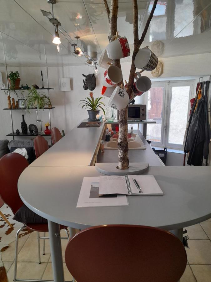 Tour Medievale De L'An Mille Apartment Loudes Luaran gambar