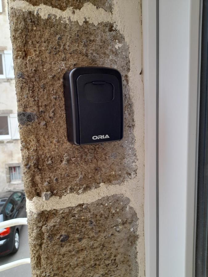 Tour Medievale De L'An Mille Apartment Loudes Luaran gambar