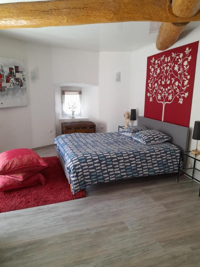 Tour Medievale De L'An Mille Apartment Loudes Luaran gambar